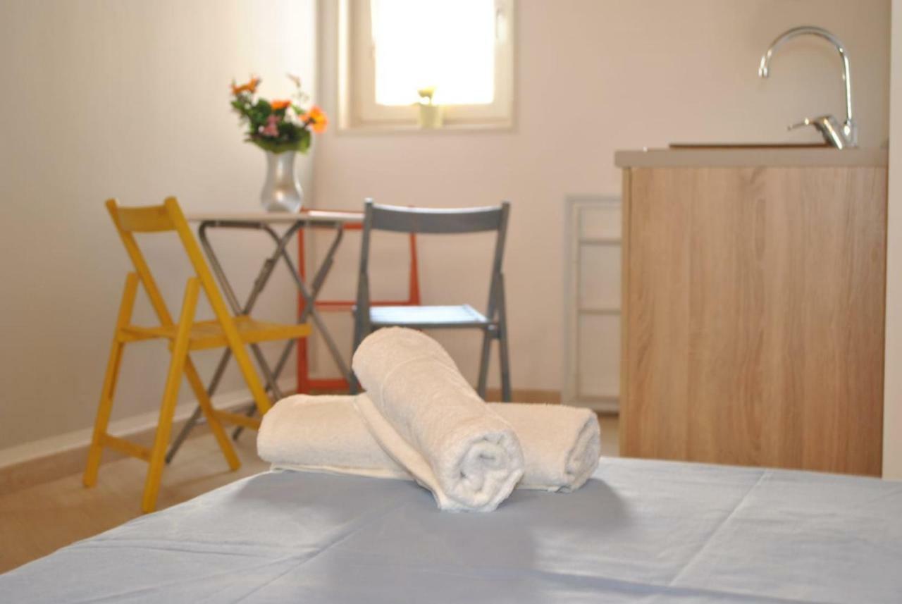 Masseria Capece Bed & Breakfast Uggiano La Chiesa Exterior foto